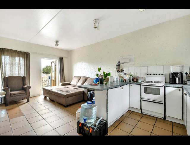 1 BEDROOM APARTMENT FOR SALE IN MONTGOMERY PARK